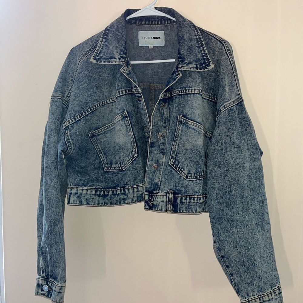 FashionNova cropped denim jacket